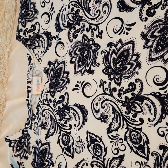 Lularoe Elizabeth shirt - Picture 1 of 2